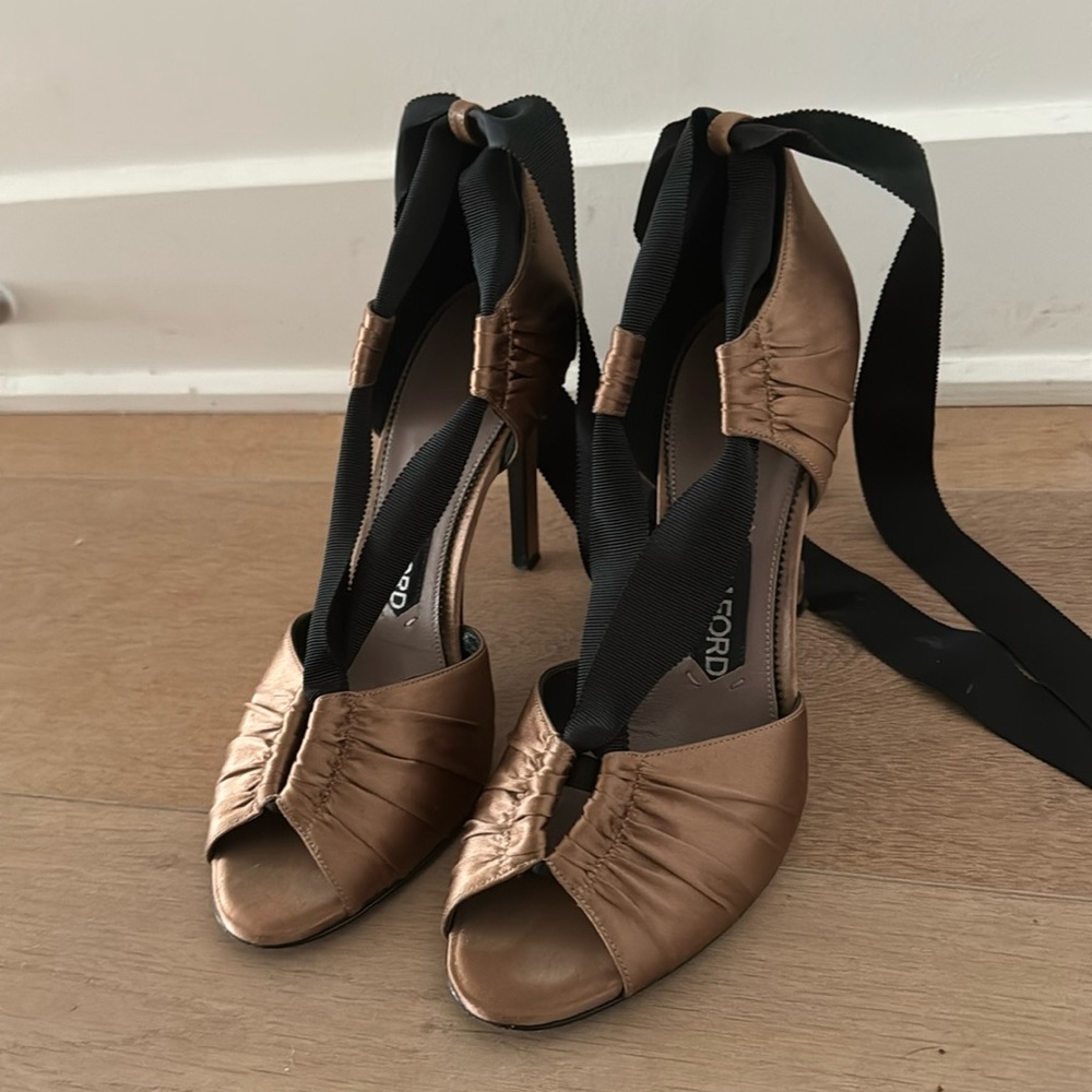 Tom Ford satin ankle wrap heels 39